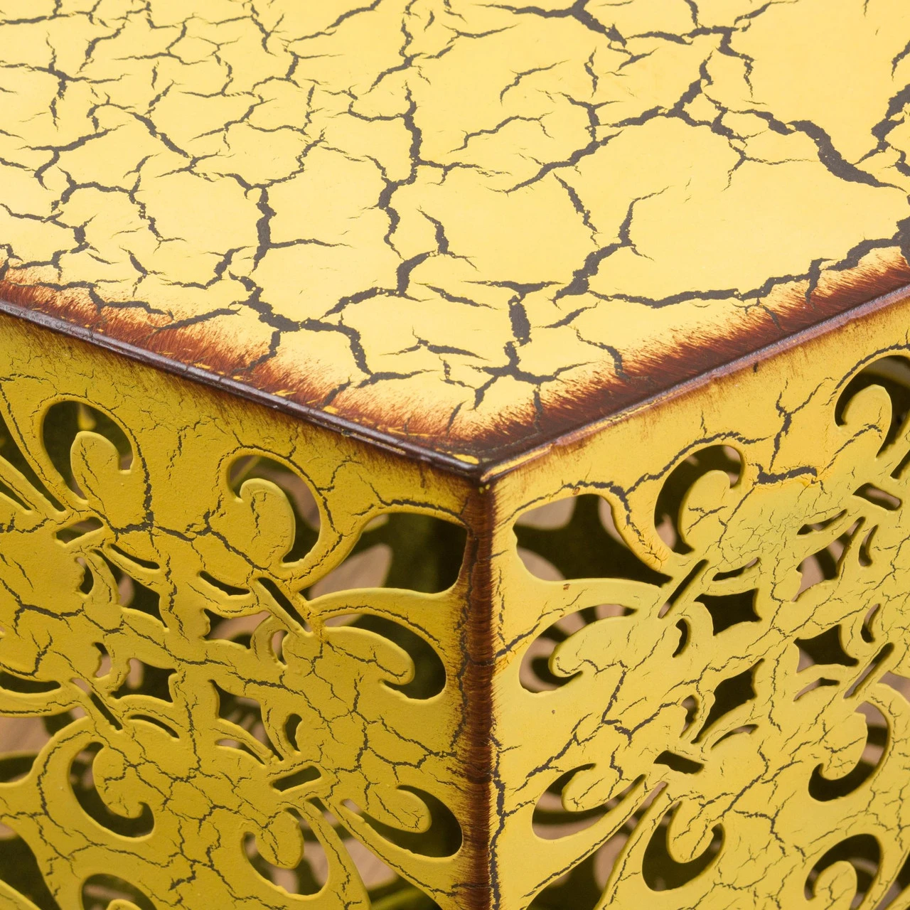 Set Of 2 Yellow And Brown Antique Outdoor Patio Accent Tables 3 Set Of 2 Yellow And Brown Antique Outdoor Patio Accent Tables - Image 3