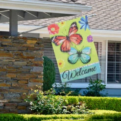 Welcome Butterflies Green Outdoor House Flag 28" X 40" -PatioVibe Shop northlight fg29901 styled 02177.1682371752